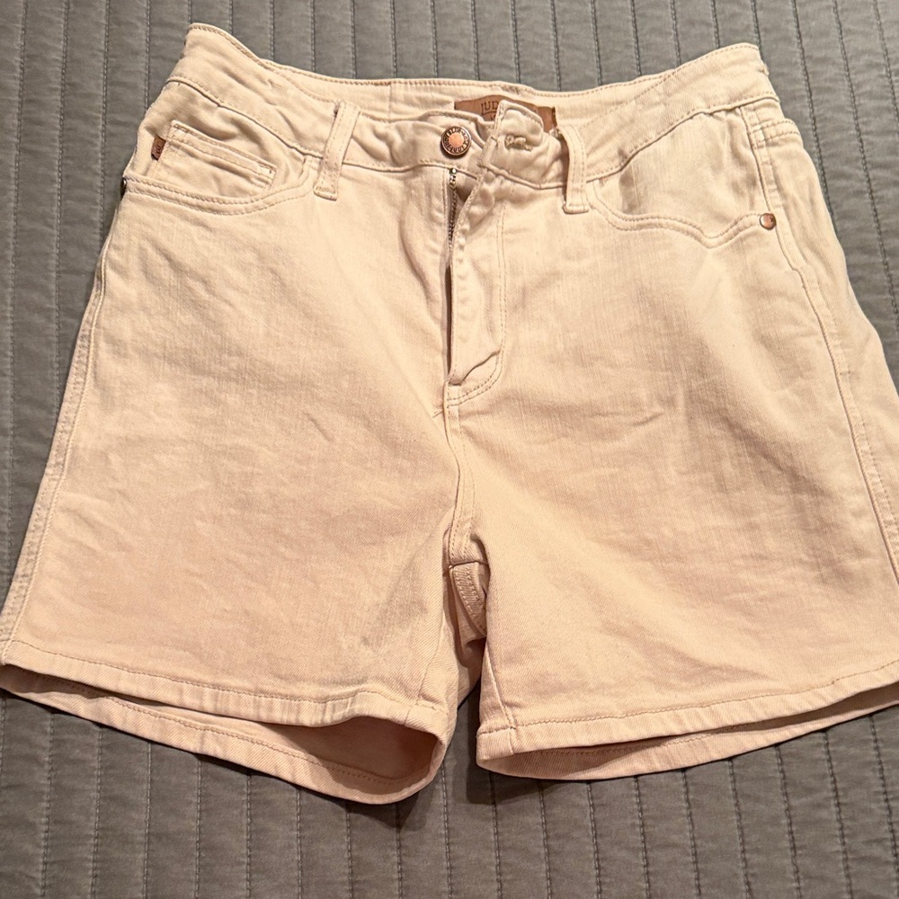 Judy Blue Women's Cream Jean Shorts
